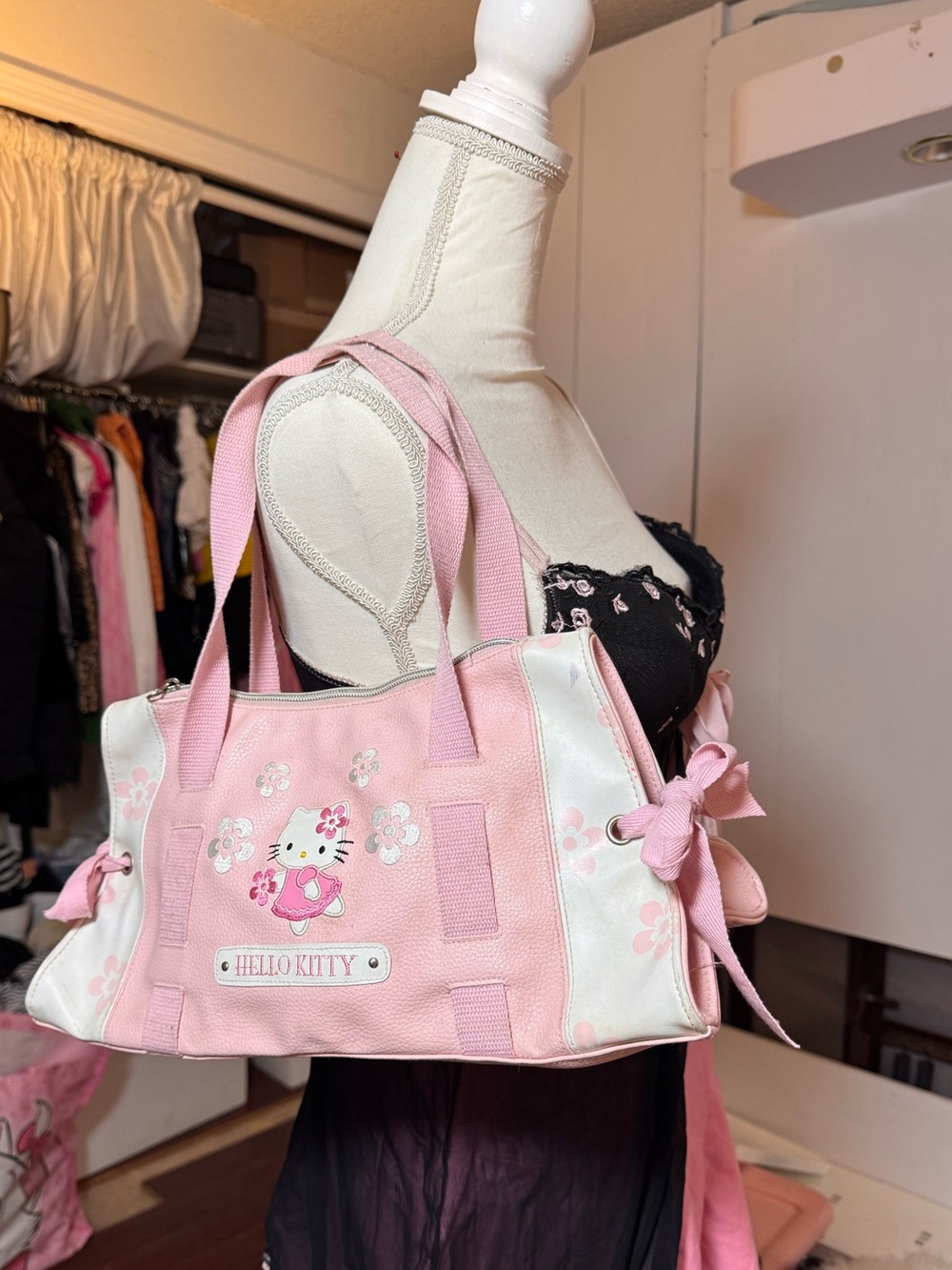 HELLO KITTY BOW BAG PINK FLOWERS VINTAGE 🌸💕